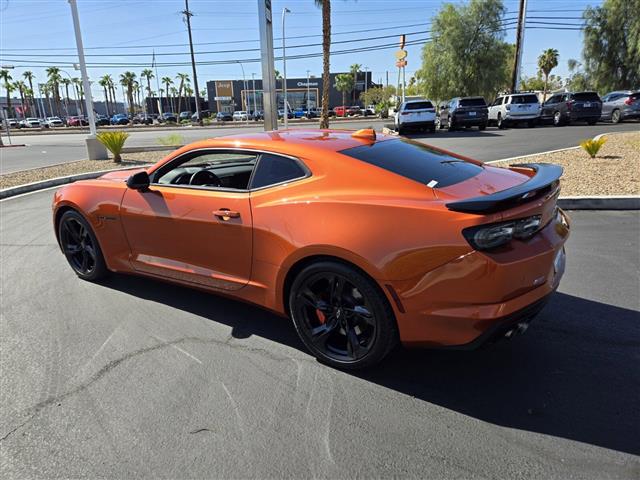 $52754 : Pre-Owned 2023 Camaro 2SS image 4