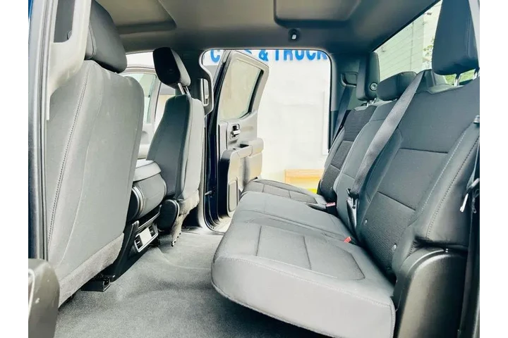 $29995 : 2021 Silverado 1500 4WD Crew image 10