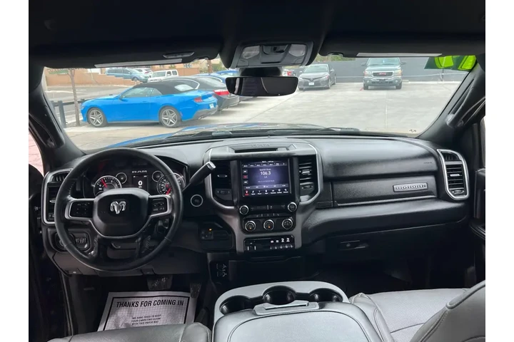 2019 RAM 2500 Tradesman Crew image 9