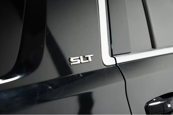 $24445 : 2019 Yukon SLT image 10