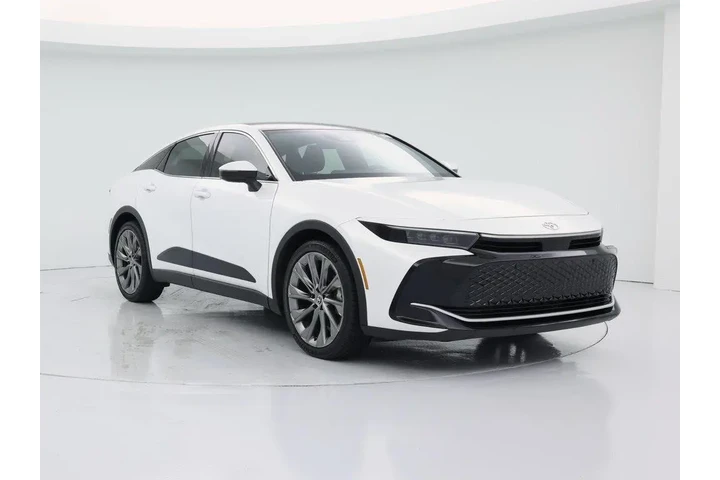 $37998 : Toyota Crown 2024 AWD Limite image 1