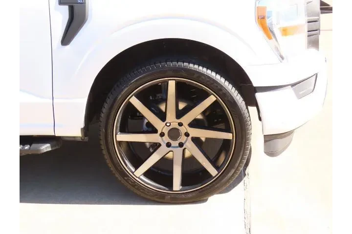 $17999 : Ford F-150 2022 4x2 XL 2dr R image 9