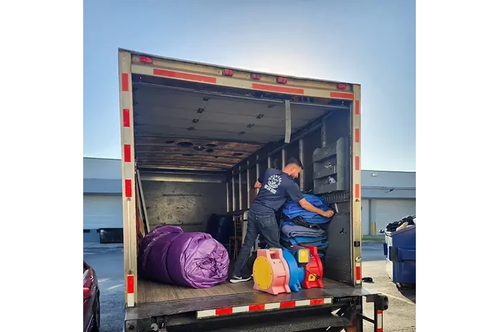 Quintero Delivery and Moving image 3
