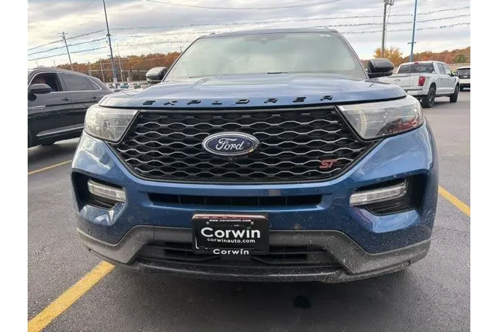$23989 : Ford Explorer 2020 AWD ST 4d image 2