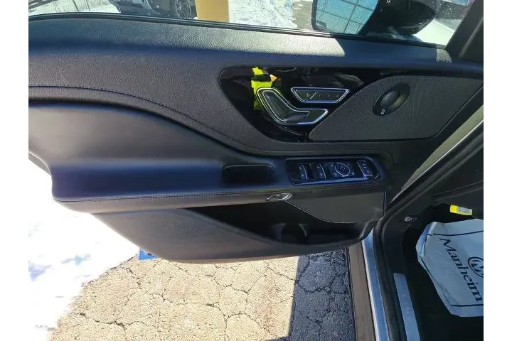 $37999 : Lincoln Aviator 2023 Reserve image 9