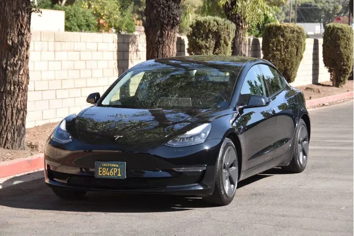 $25000 : 2021 Model 3 Standard Range P image 7