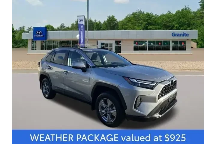 $29990 : Toyota RAV4 2024 AWD XLE 4dr image 5