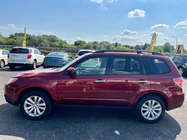 $10500 : 2012 Forester 2.5X Limited image 9