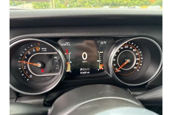 $26349 : Jeep Wrangler Unlimited 2022 image 10