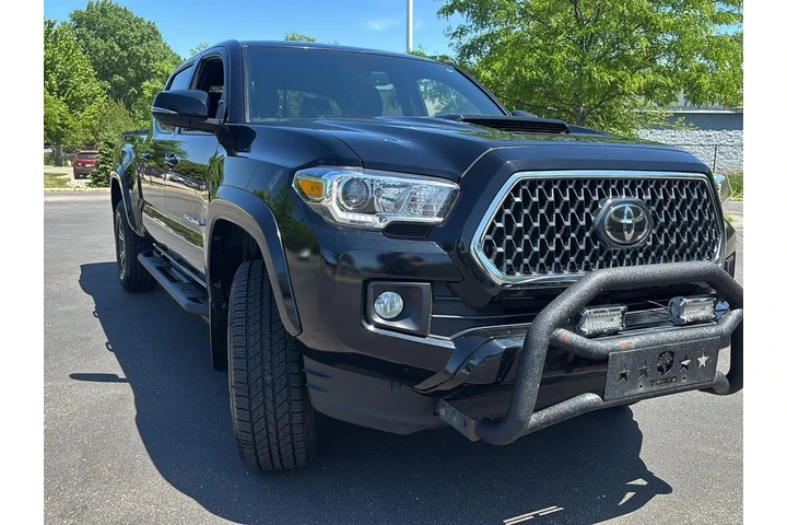 $30299 : Silver Certified 2018 Tacoma image 7