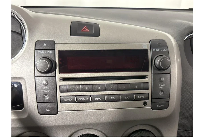 $8500 : 2009 Vibe image 7