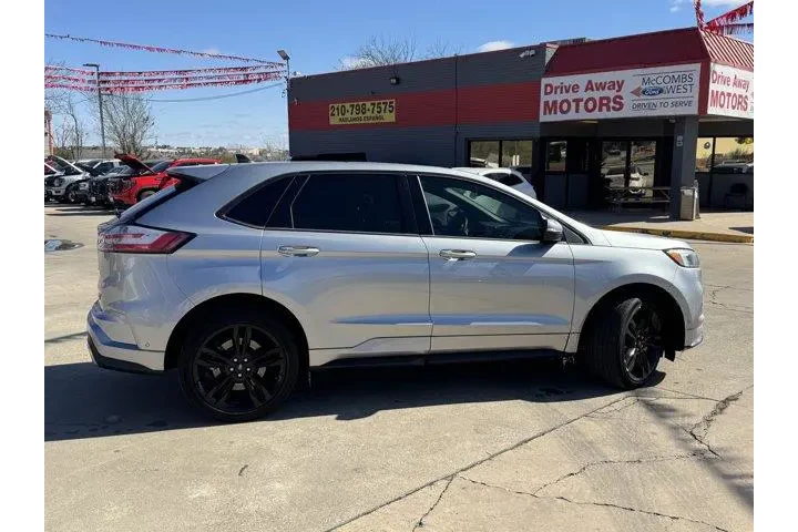 $38677 : Ford Edge 2024 AWD ST 4dr SU image 4