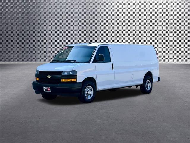 $24617 : 2020 Express 2500 Work Van image 3