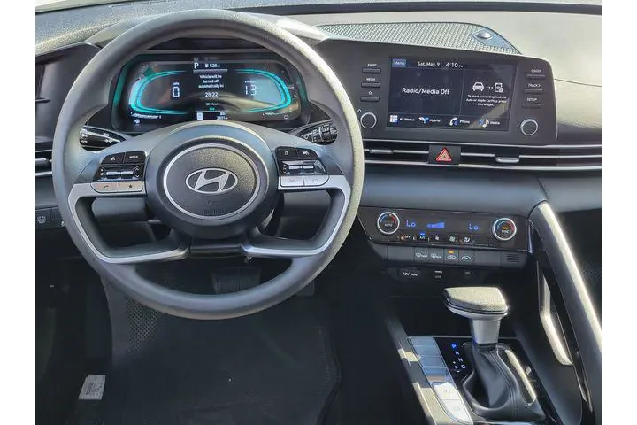 $24147 : Hyundai ELANTRA Hybrid 2026 image 10