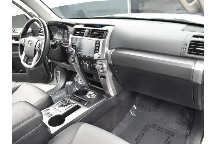 $36826 : Toyota 4Runner 2024 4x4 SR5 image 7