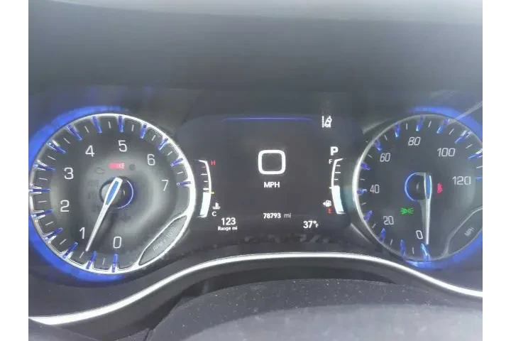 $25990 : Chrysler Pacifica 2023 Touri image 3