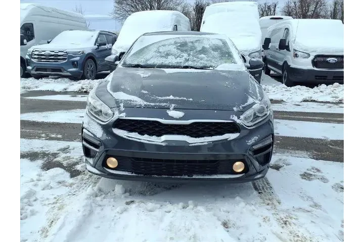 $13488 : Kia Forte 2019 LXS 4dr Sedan image 2