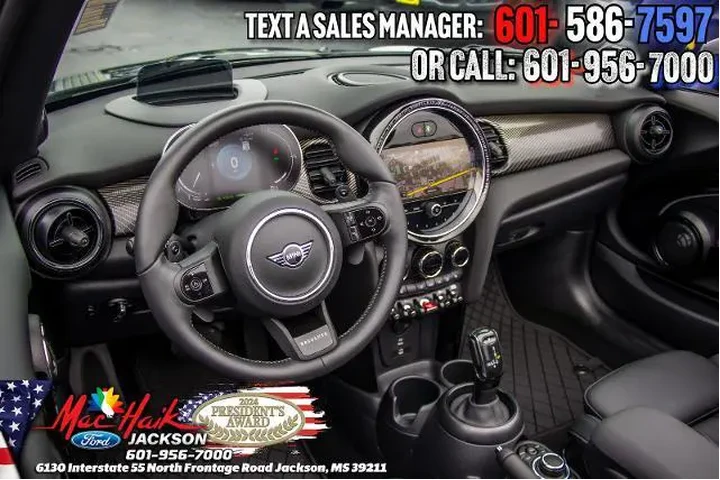 $32995 : MINI Convertible 2024 Cooper image 7