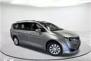 Pre-Owned 2018 Pacifica Touri en Milwaukee