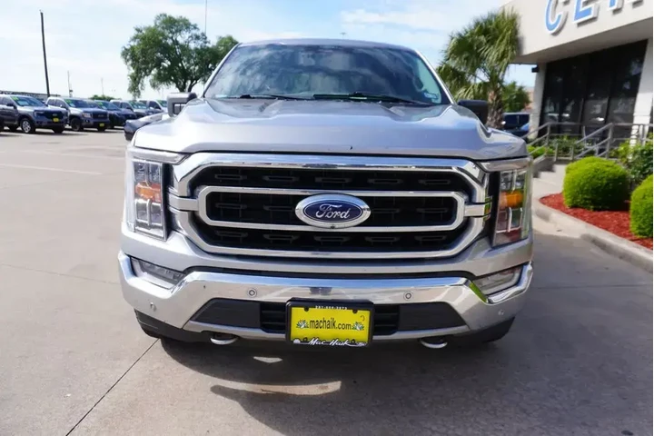 $37488 : Ford F-150 2021 4x4 XL 4dr S image 2