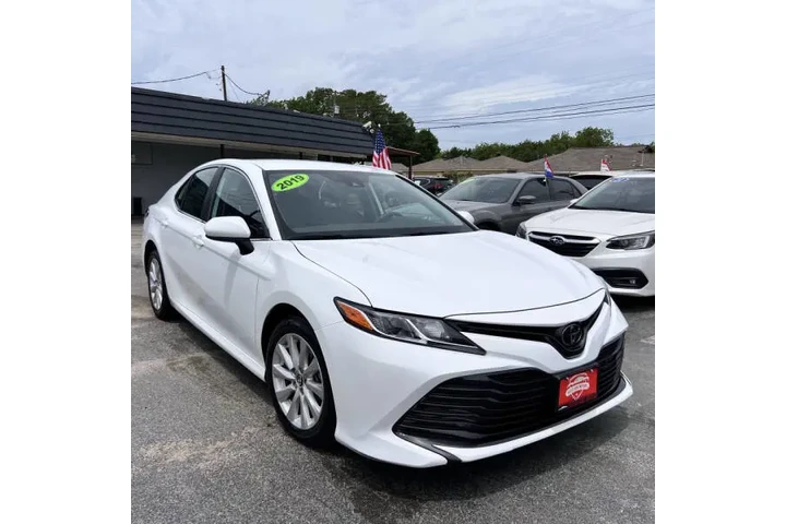 $18999 : 2019 Camry L image 3