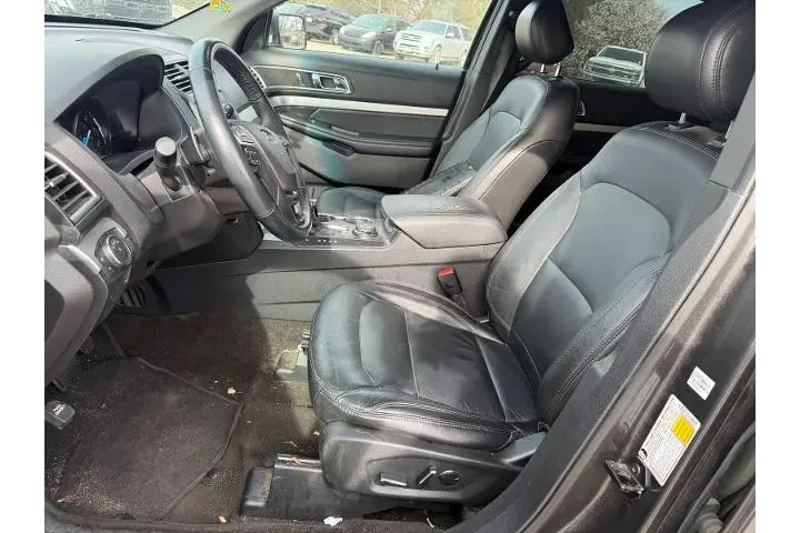 $18000 : Ford Explorer 2017 AWD XLT 4 image 10