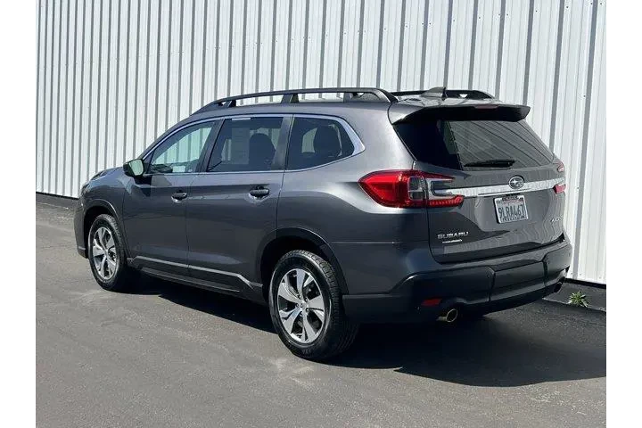 $30494 : Subaru Ascent 2024 AWD Premi image 4