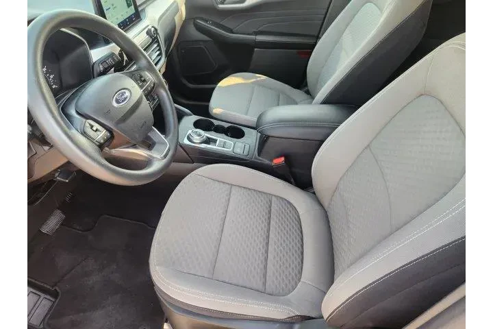 Ford Escape 2022 SE 4dr SUV image 9