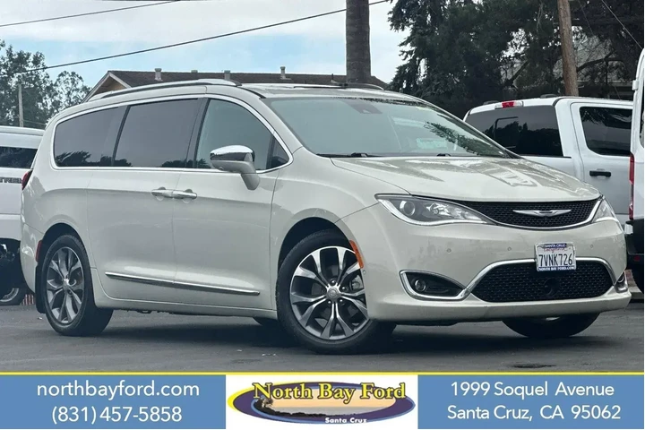 $17390 : Chrysler Pacifica 2017 Limit image 1