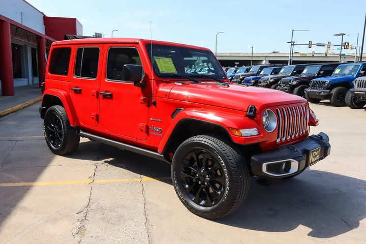 $29587 : 2021 Wrangler 4xe Unlimited S image 4