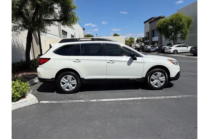 2016 Outback 2.5i image 4