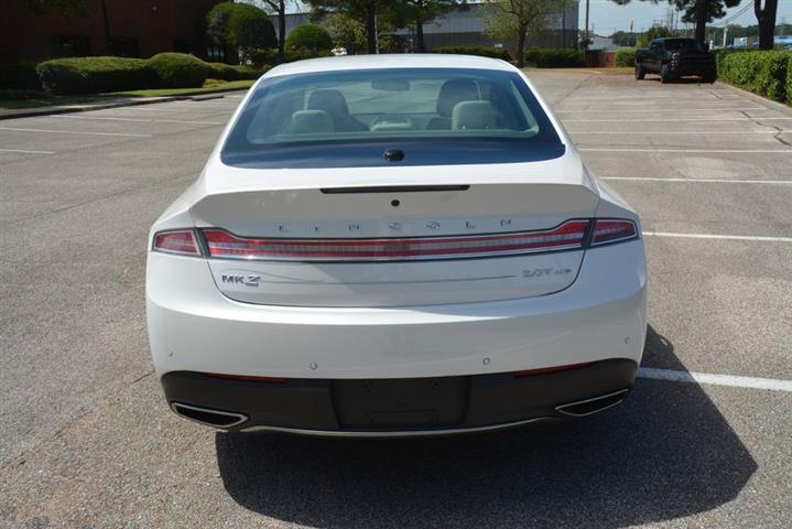 2018 MKZ Reserve image 8