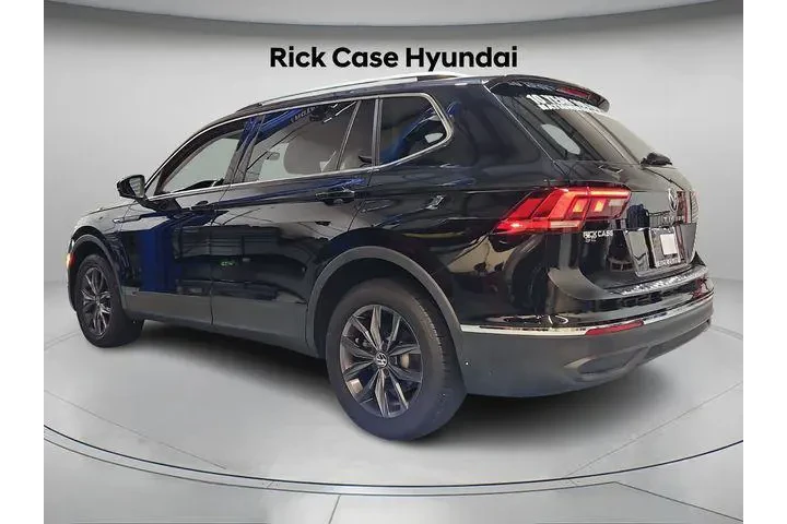 $18992 : Volkswagen Tiguan 2022 SE 4d image 6