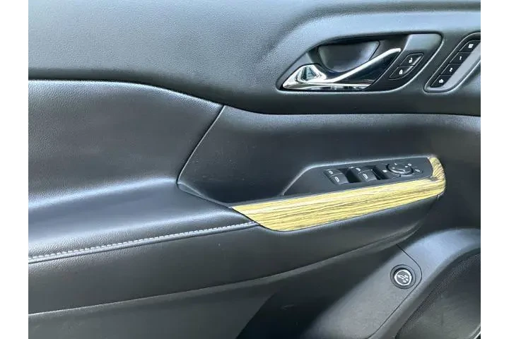 $22950 : GMC Acadia 2018 4x4 Denali 4 image 10