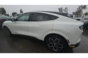 $27800 : Ford Mustang Mach-E 2021 AWD thumbnail