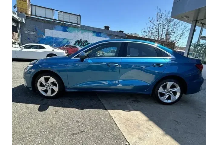 $18799 : Audi A3 2023 Premium 40 TFSI image 5