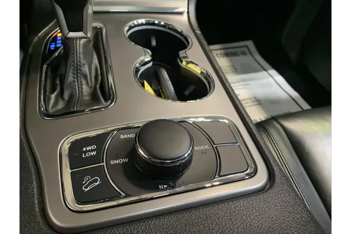 $24989 : Jeep Grand Cherokee 2020 4x4 image 8