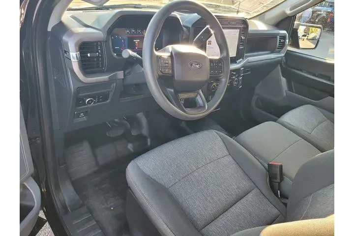 $39133 : Ford F-150 2024 4x4 XL 4dr S image 9
