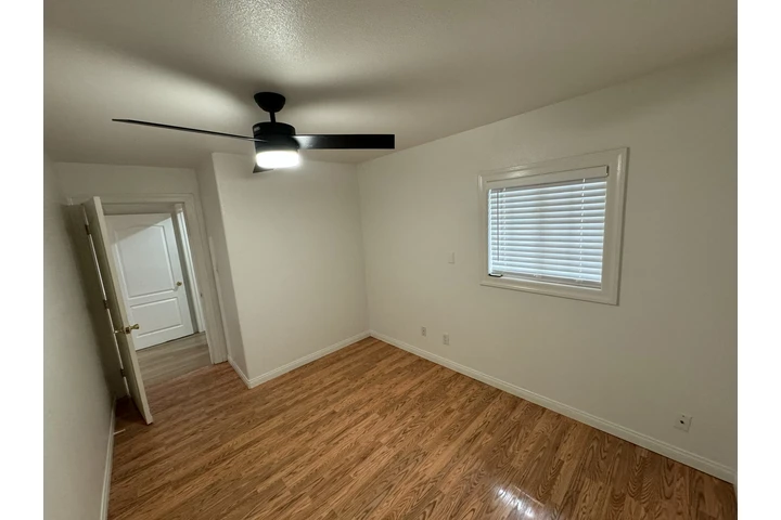 $2300 : ADU for Rent in Anaheim image 3