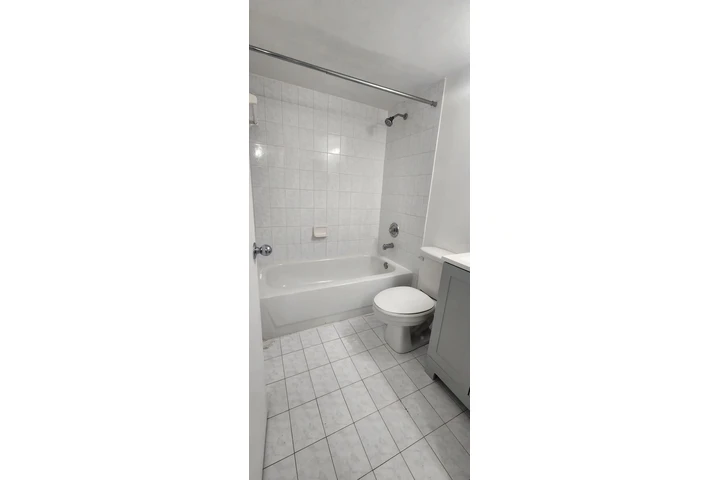 $2150 : kendall for Rent image 6