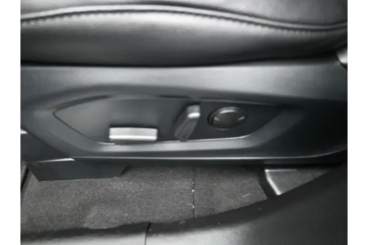 $29991 : Ford Explorer 2023 Limited 4 image 7