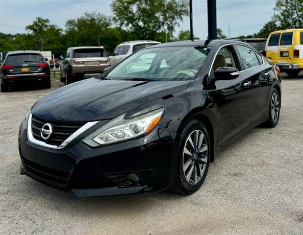 $9500 : 2016 Altima 2.5 SL image 1