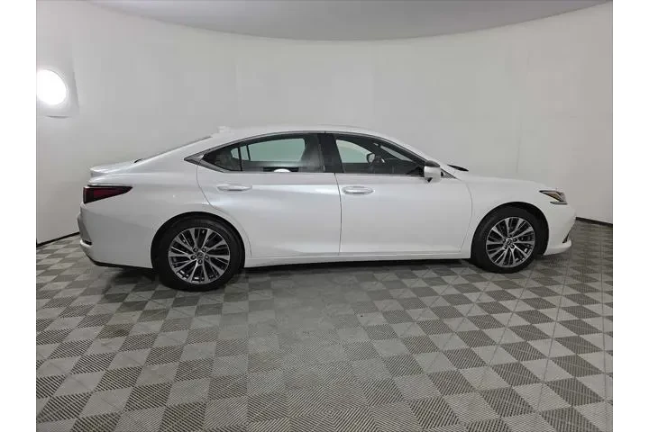 $28997 : Lexus ES 350 2019 image 9