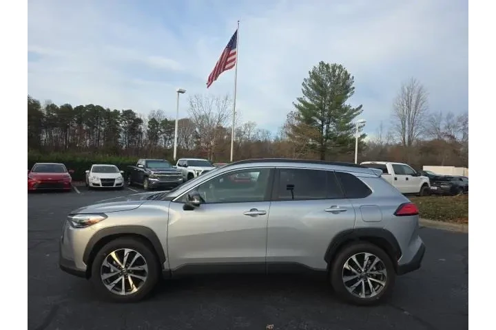 $31431 : Toyota Corolla Cross 2025 AW image 4