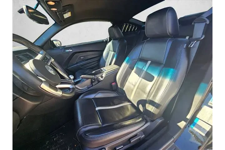 $17995 : Ford Mustang 2012 GT Premium image 10