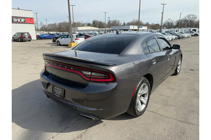 $7980 : 2016 Charger SXT image 2