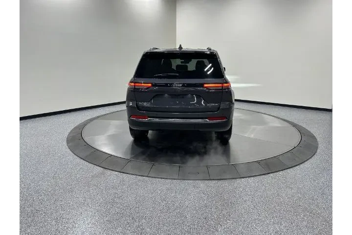 $23274 : Jeep Grand Cherokee 2022 4x4 image 8