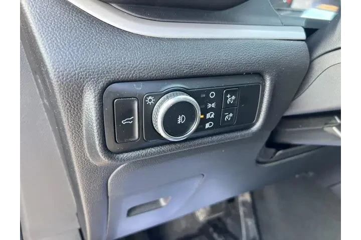 $32854 : Ford Explorer 2023 AWD XLT 4 image 8