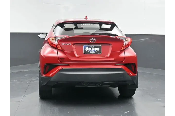 $24490 : Toyota C-HR 2022 XLE 4dr Cro image 6