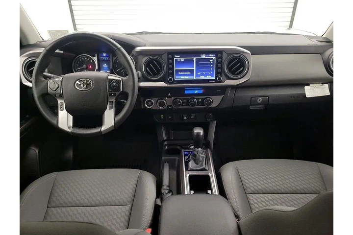 $38998 : Toyota Tacoma 2023 4x4 SR5 V image 9